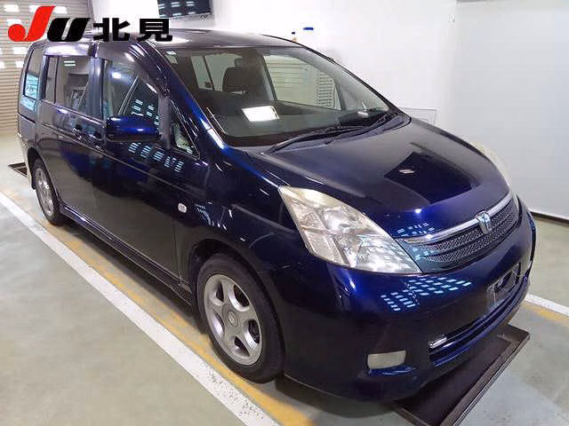 TOYOTA ISIS