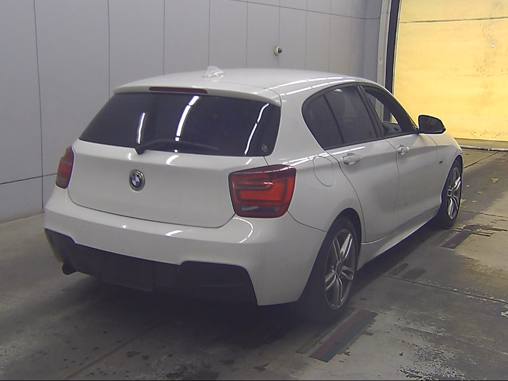 BMW 1-SERIES