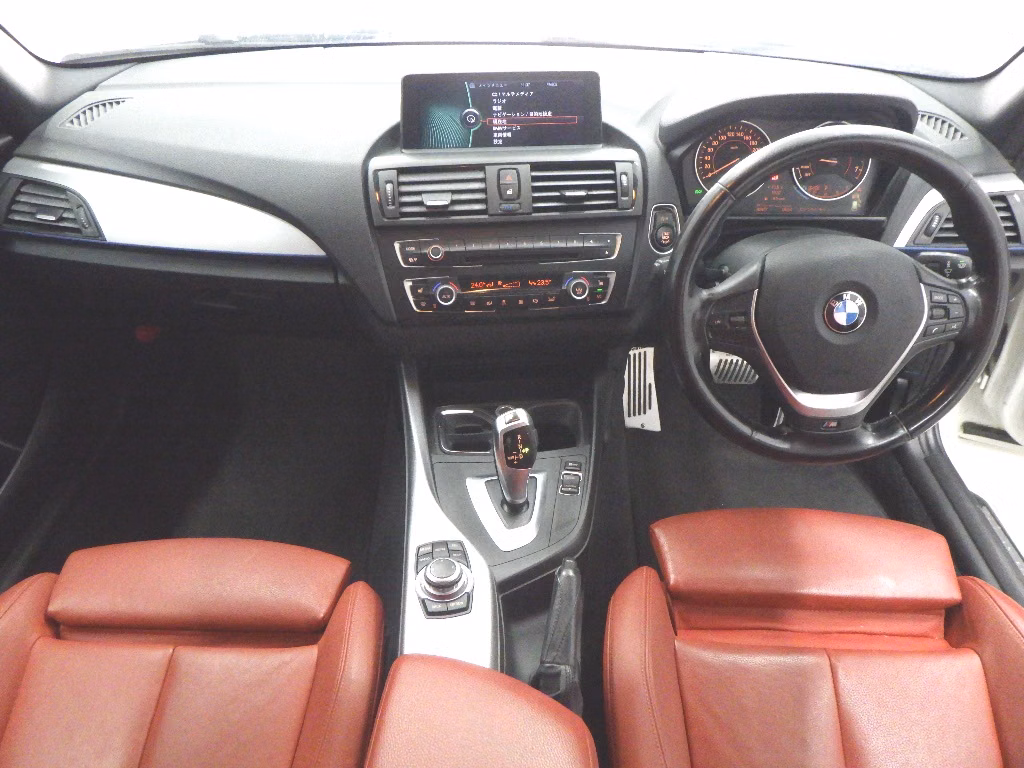 BMW 1-SERIES