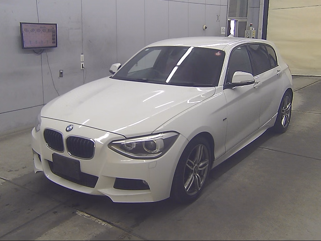 BMW 1-SERIES