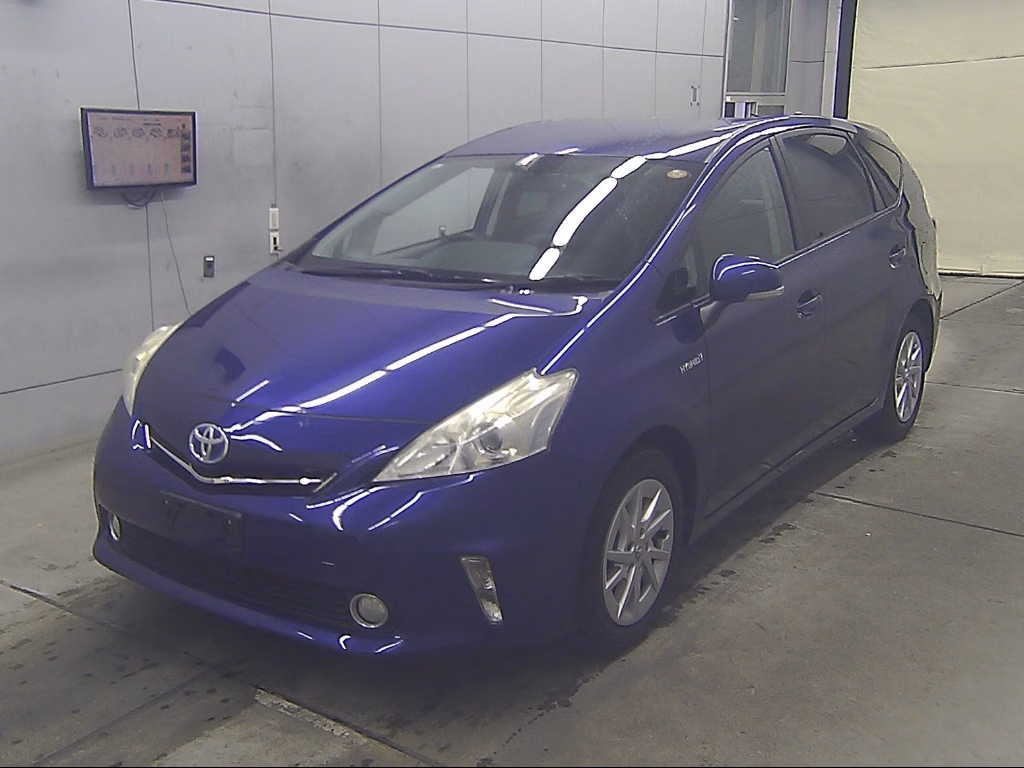 TOYOTA PRIUS ALPHA