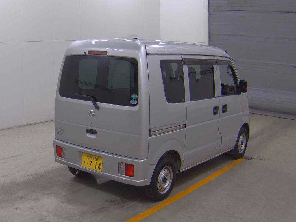 NISSAN NV100 CLIPPER