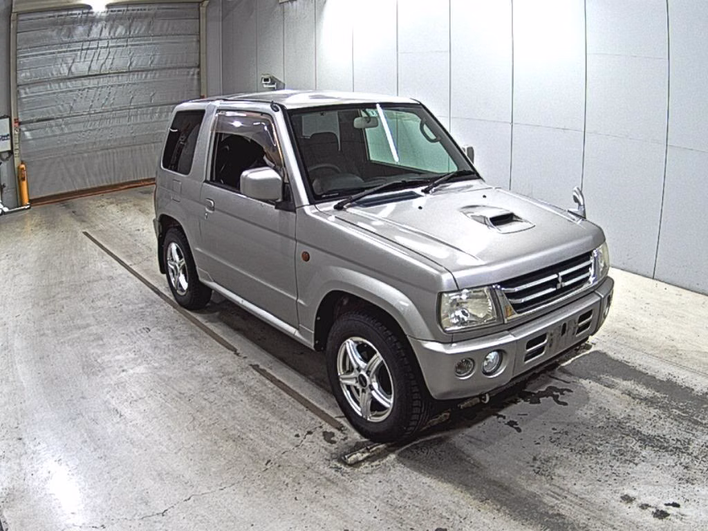 MITSUBISHI PAJERO MINI