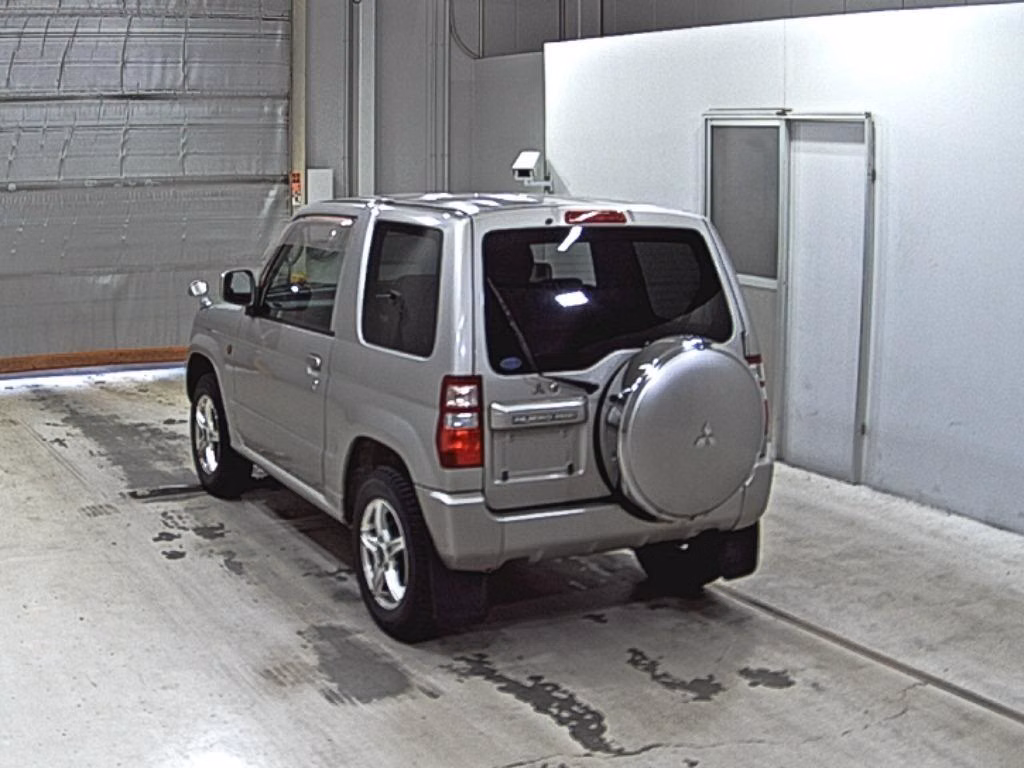 MITSUBISHI PAJERO MINI