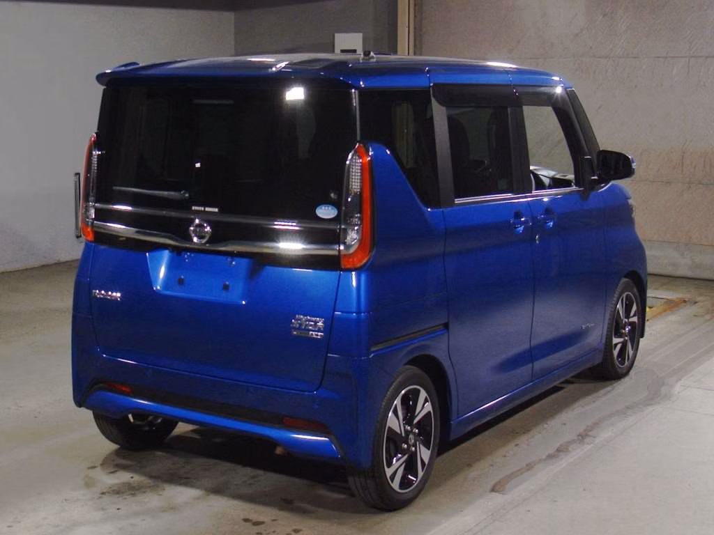 NISSAN ROOX