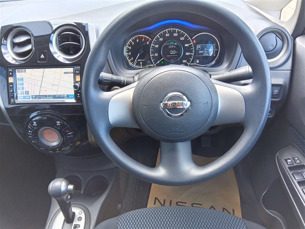 NISSAN NOTE