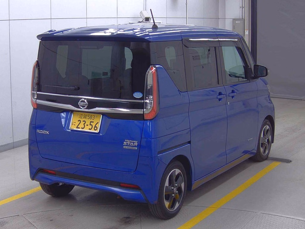 NISSAN ROOX