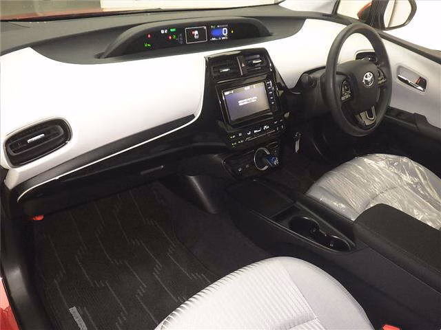 TOYOTA PRIUS PHV