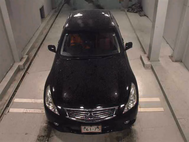 NISSAN SKYLINE