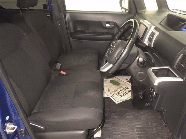 DAIHATSU WAKE