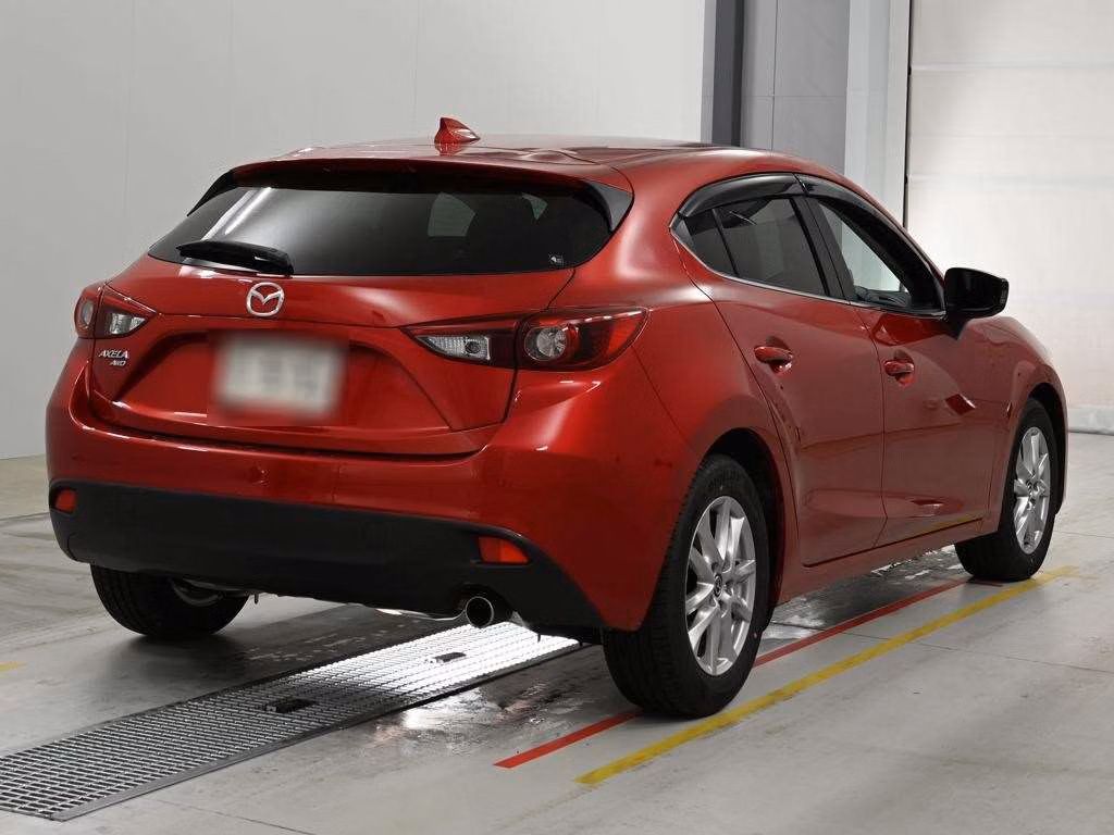 MAZDA AXELA