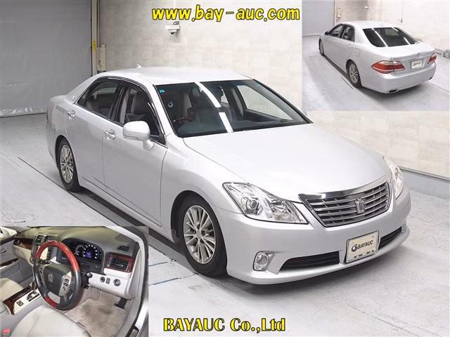 TOYOTA CROWN
