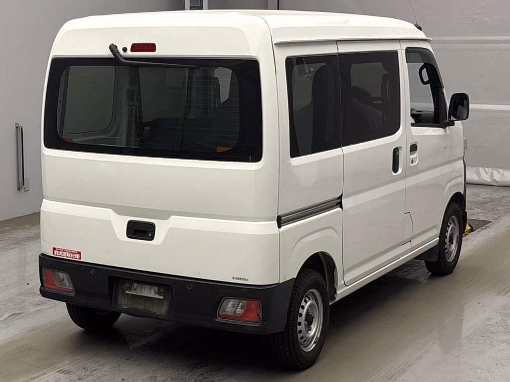 TOYOTA PIXIS VAN