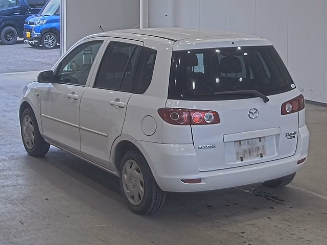 MAZDA DEMIO
