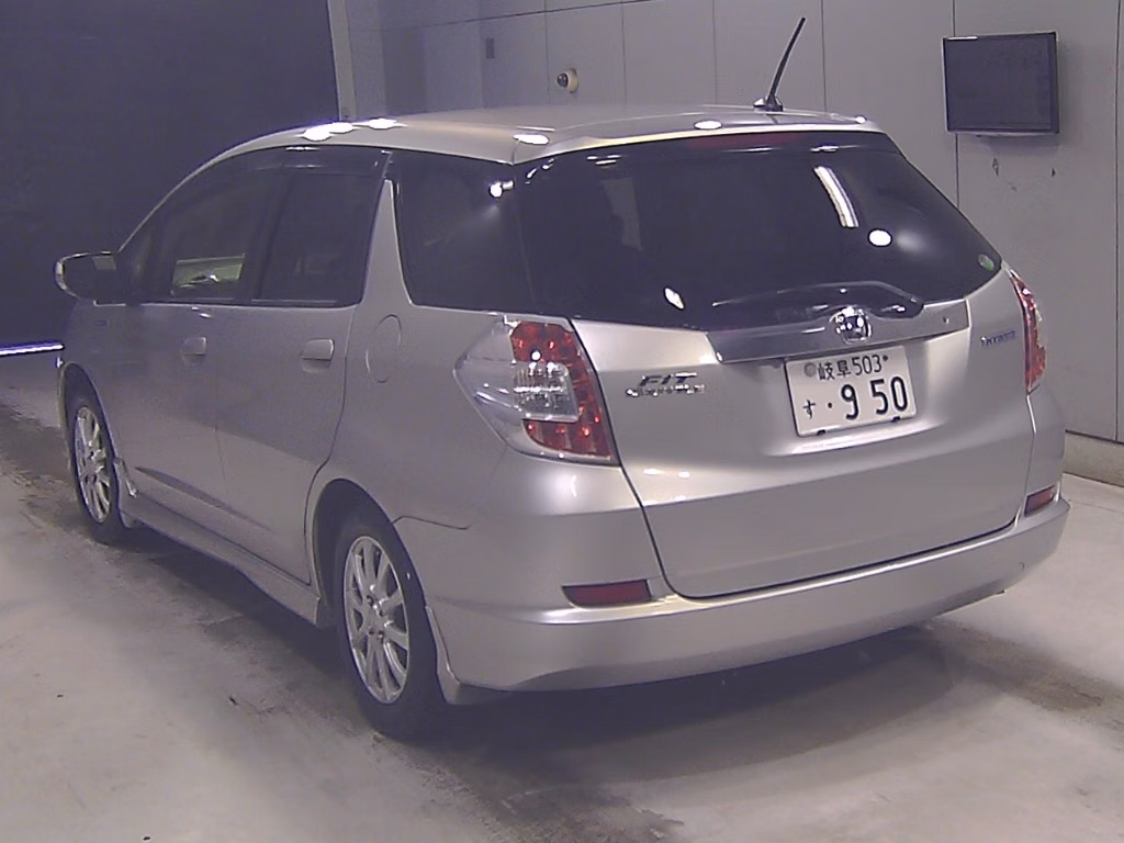 HONDA FIT SHUTTLE