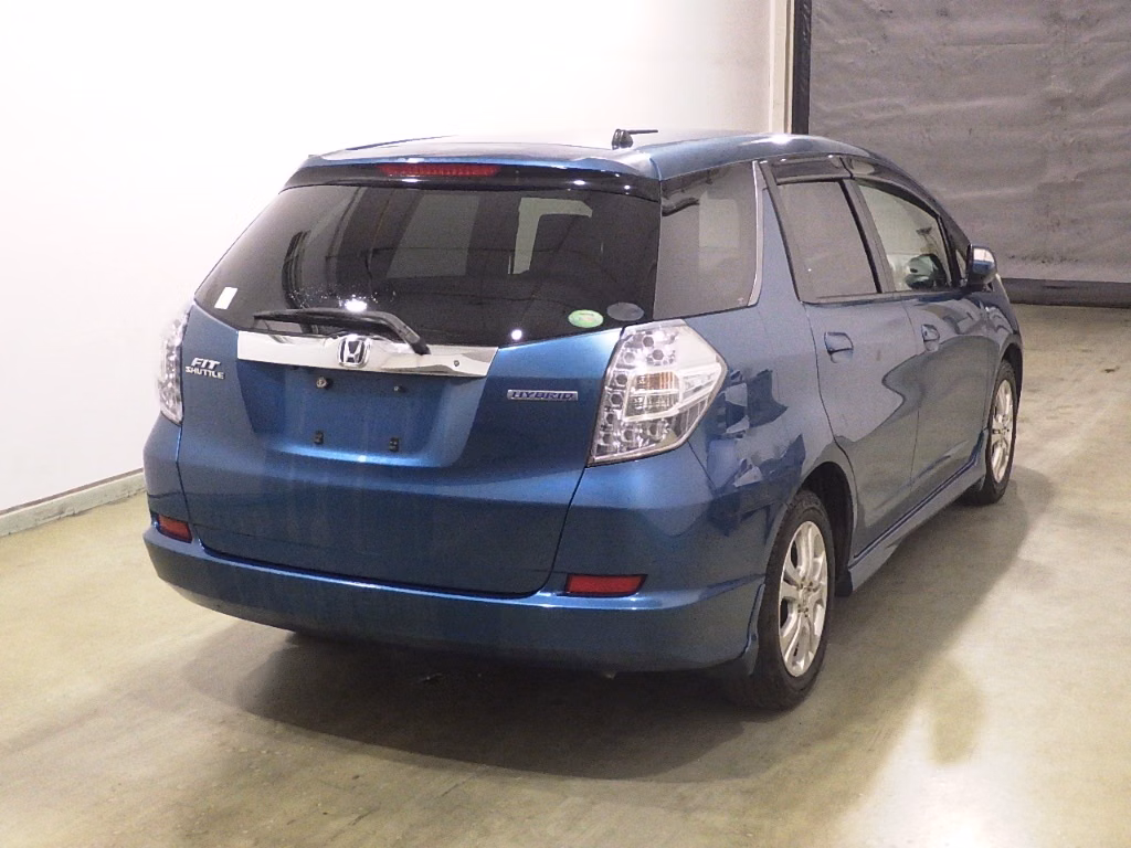 HONDA FIT SHUTTLE