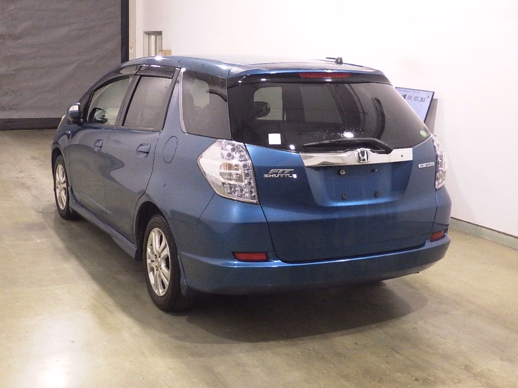 HONDA FIT SHUTTLE