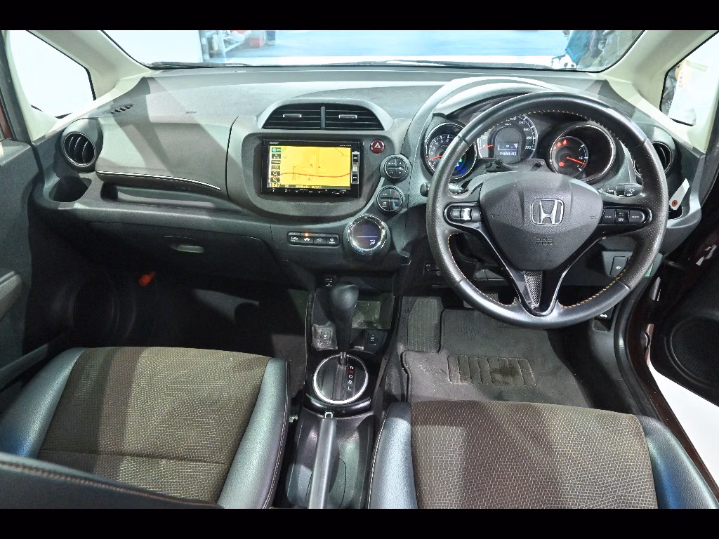HONDA FIT SHUTTLE