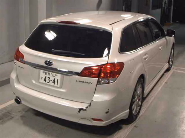 SUBARU LEGACY