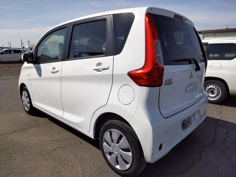 MITSUBISHI EK WAGON