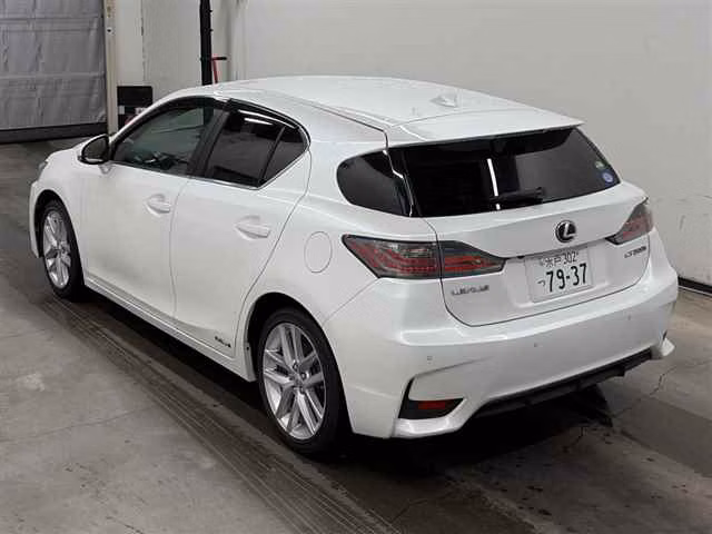 LEXUS CT200H