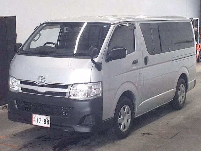 TOYOTA REGIUS ACE
