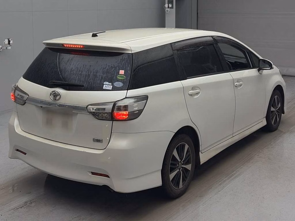 TOYOTA WISH