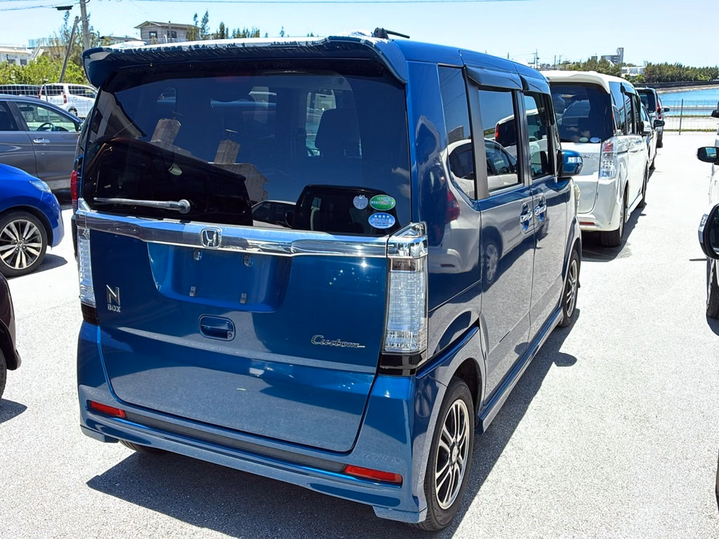 HONDA N-BOX