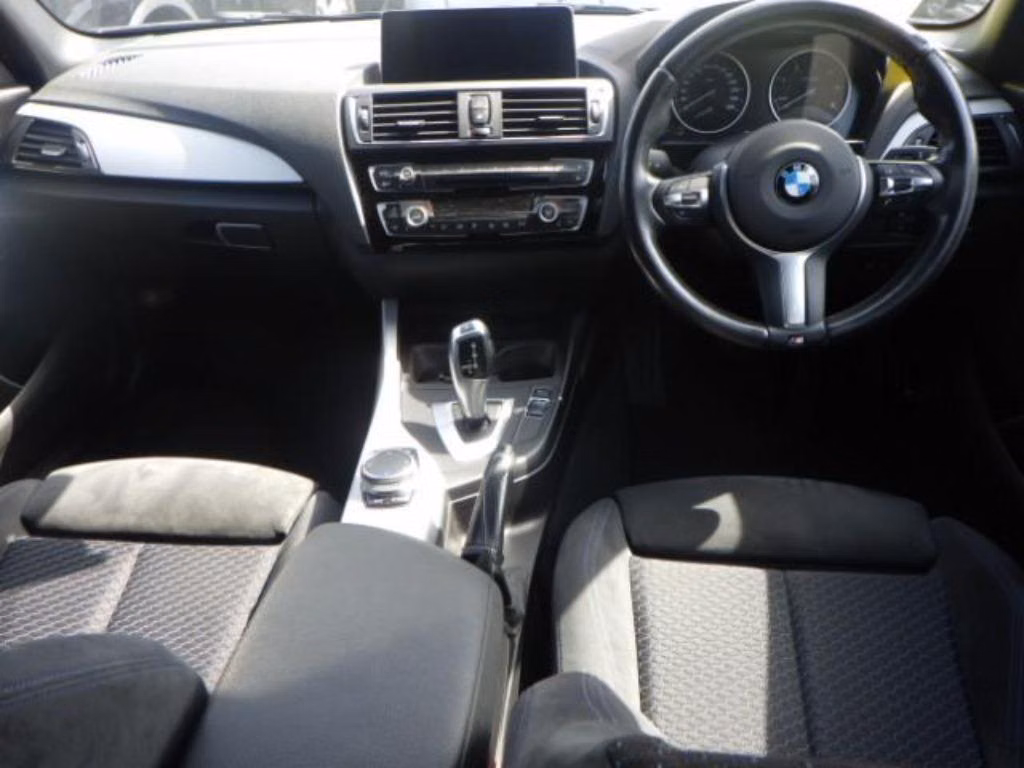 BMW 1-SERIES