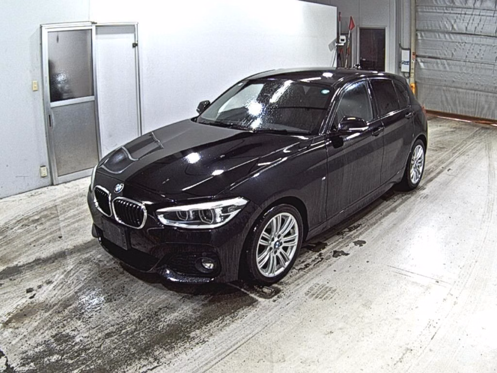 BMW 1-SERIES