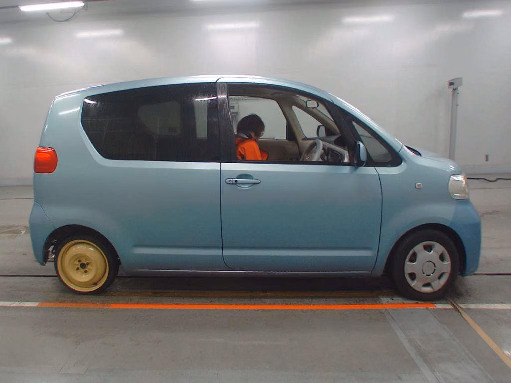 TOYOTA PORTE