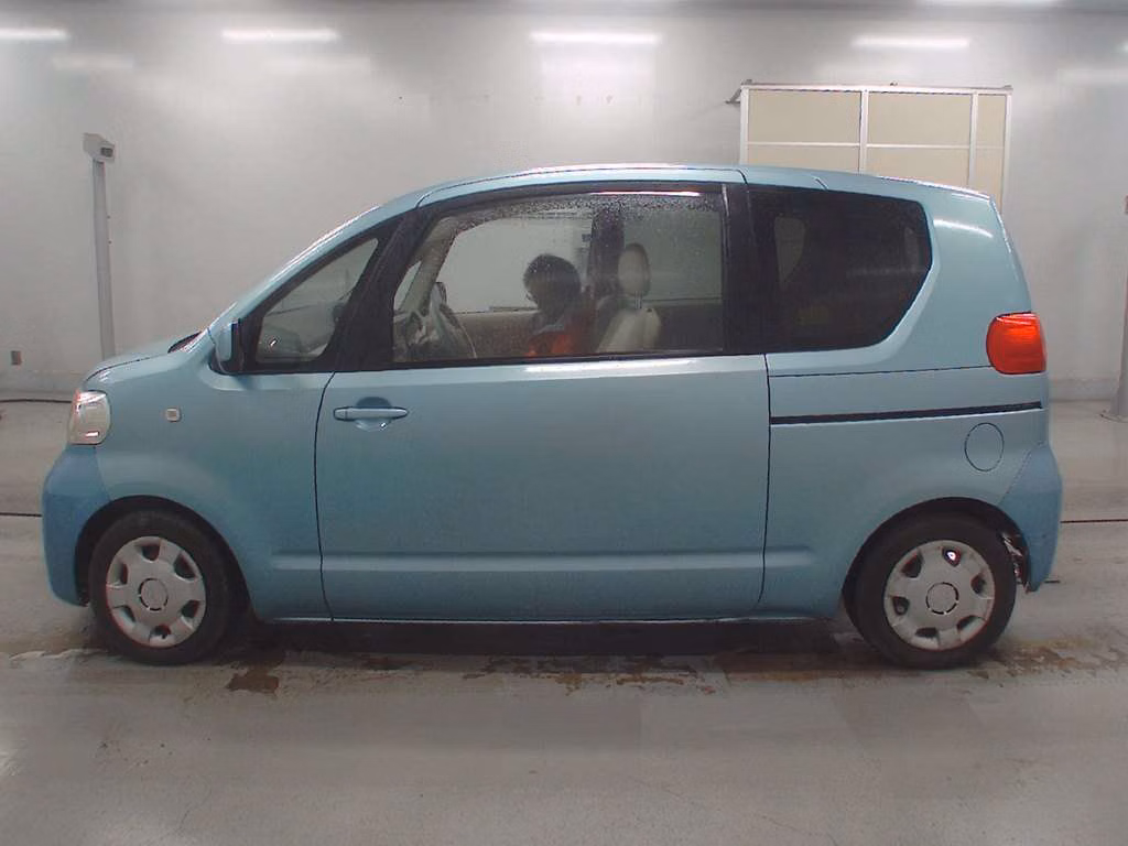 TOYOTA PORTE