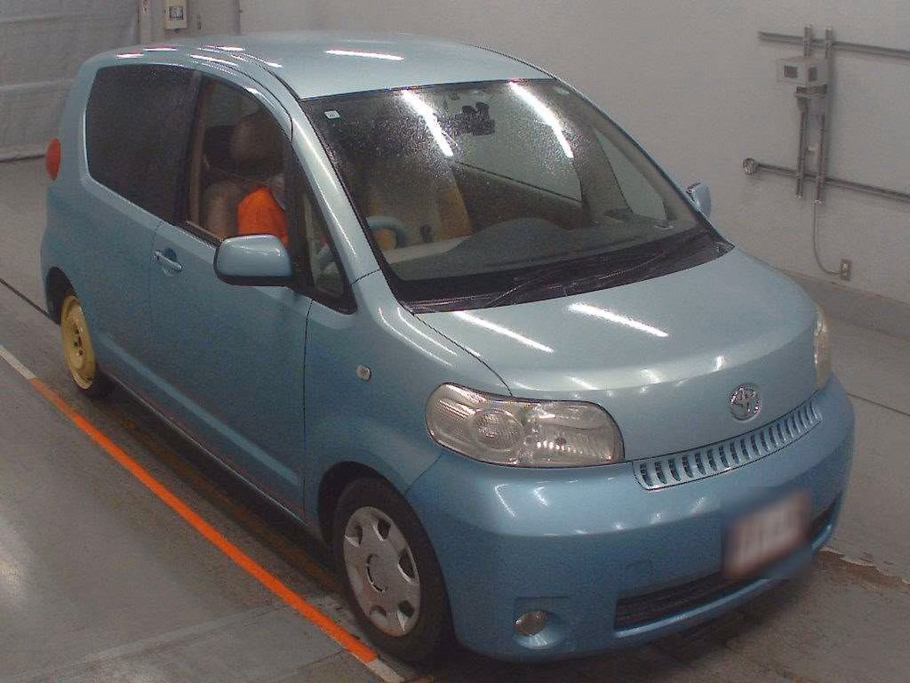 TOYOTA PORTE