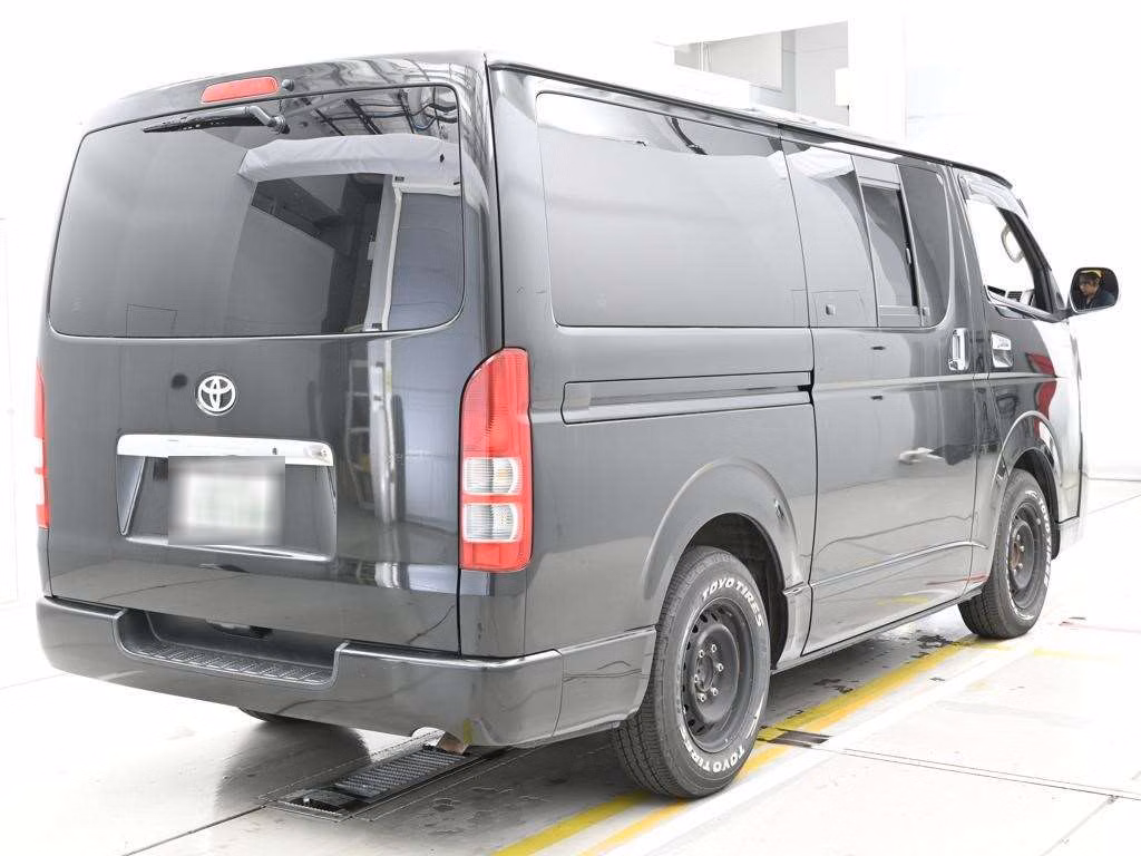 TOYOTA REGIUS ACE