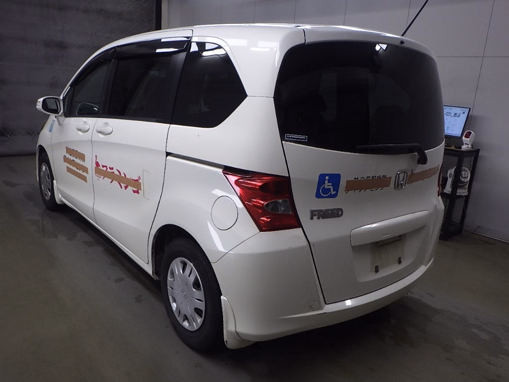 HONDA FREED