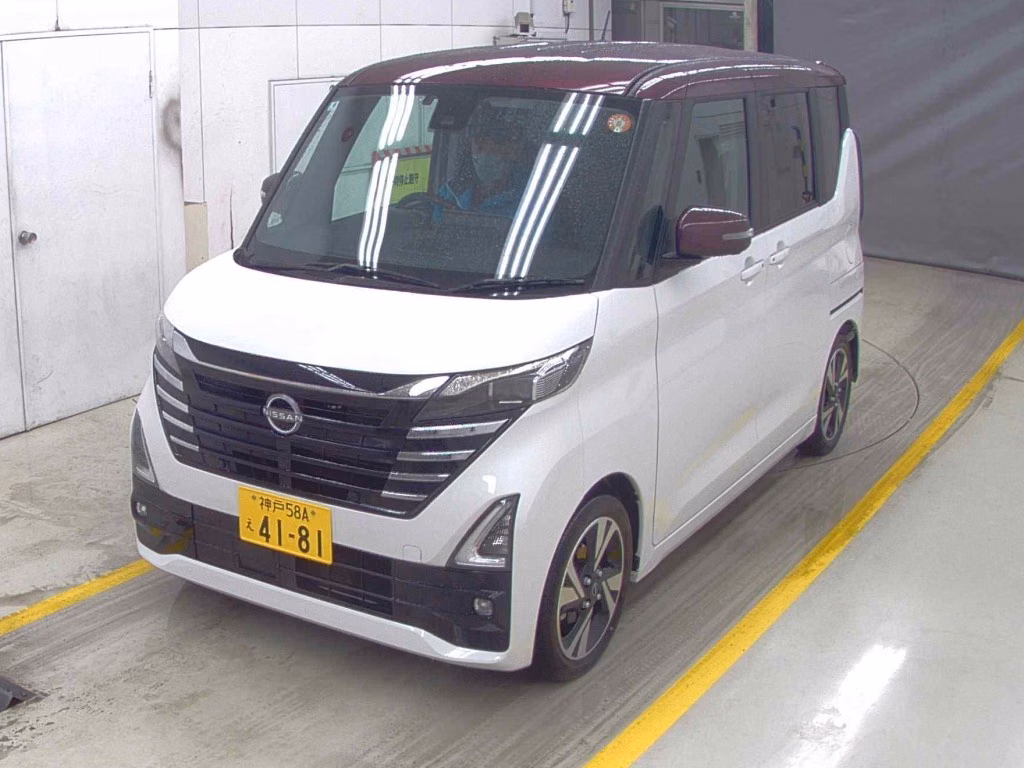 NISSAN ROOX