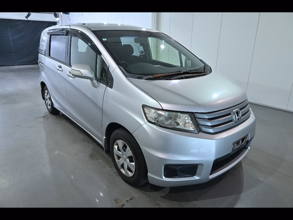 HONDA FREED SPIKE