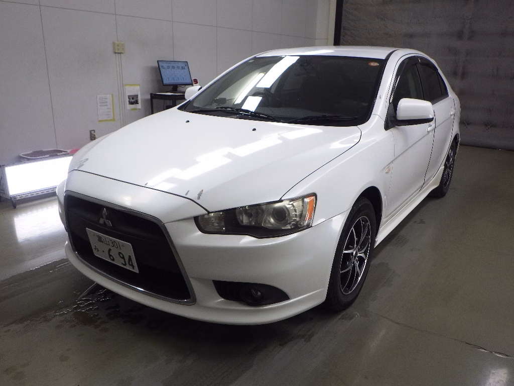 MITSUBISHI LANCER