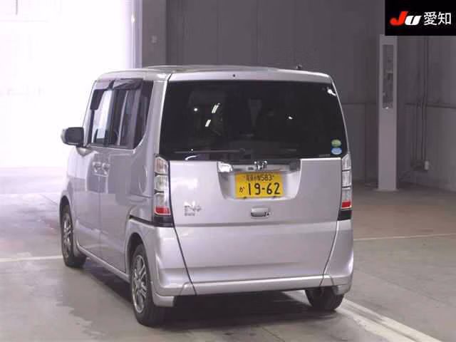 HONDA N-BOX+
