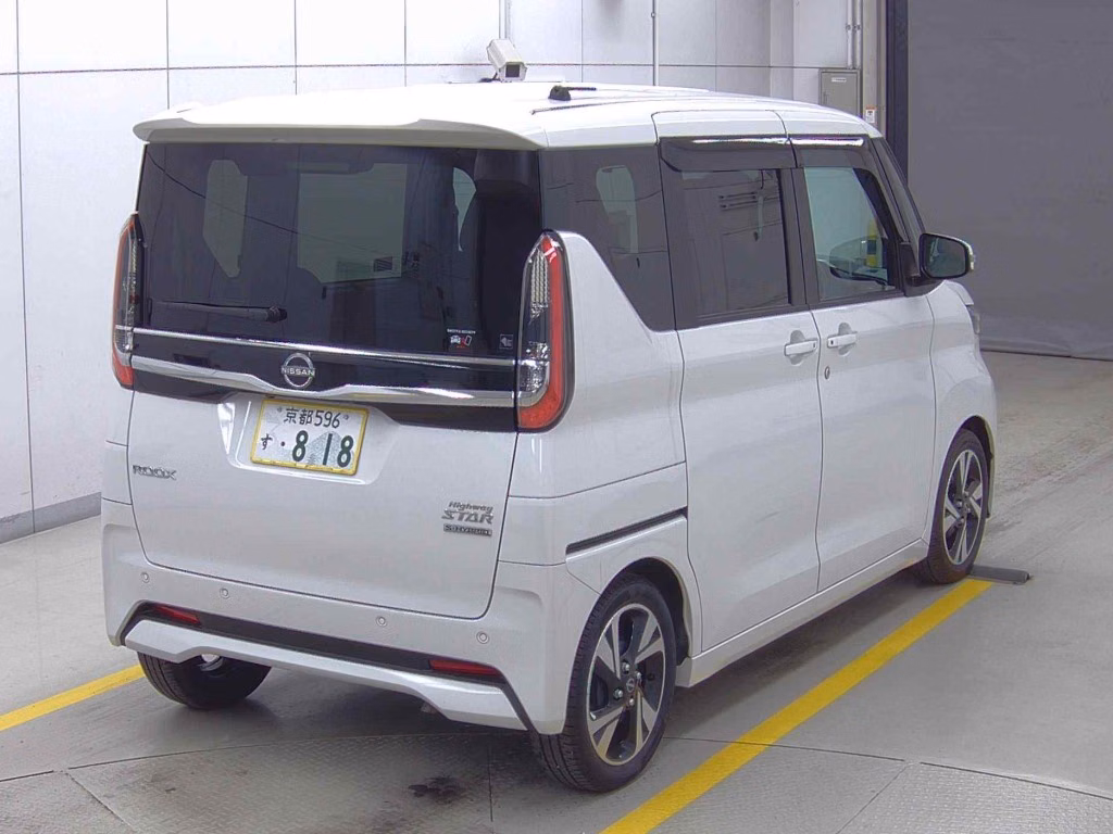 NISSAN ROOX