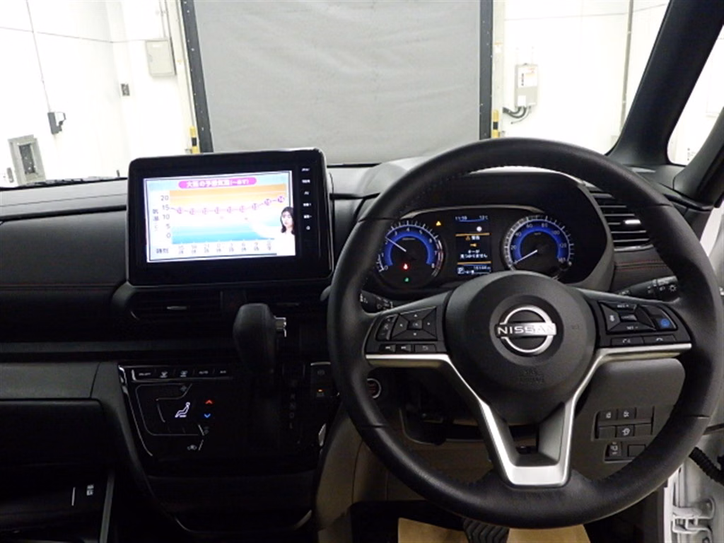 NISSAN ROOX
