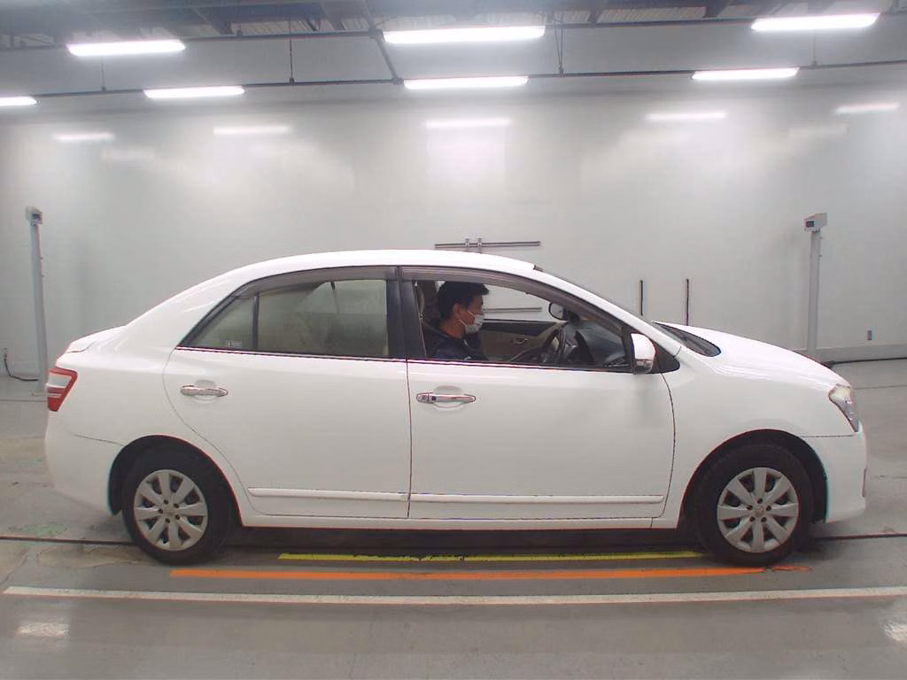 TOYOTA PREMIO