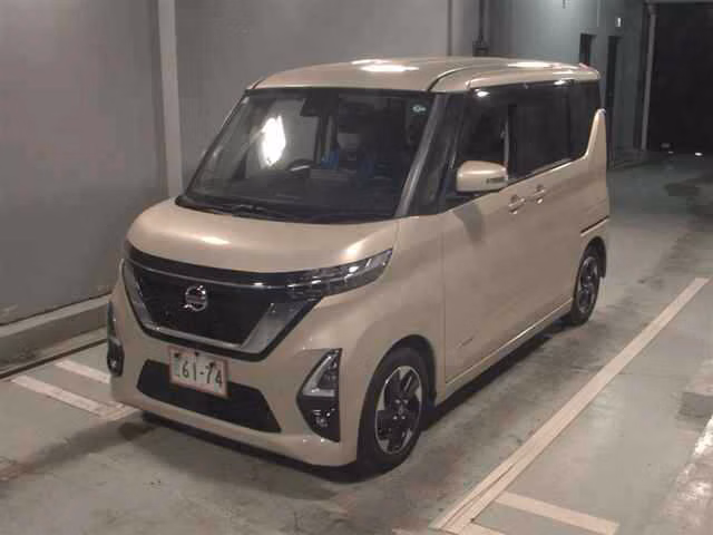 NISSAN ROOX