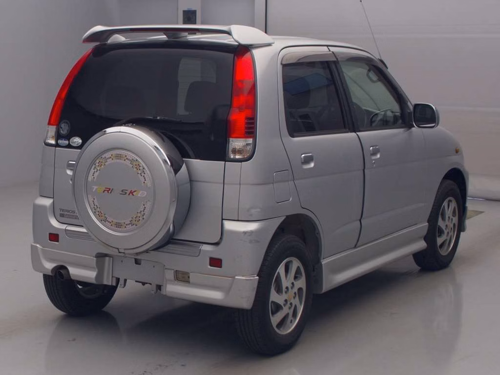DAIHATSU TERIOS KID