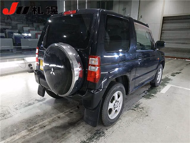 MITSUBISHI PAJERO MINI