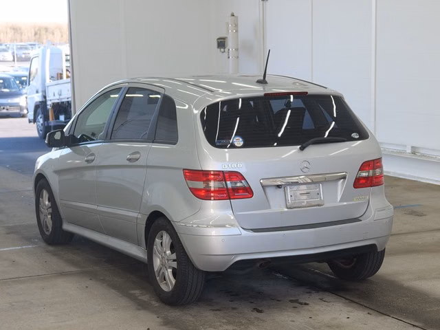 MERCEDES-BENZ B-CLASS