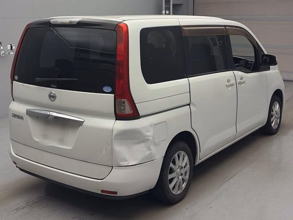 NISSAN SERENA