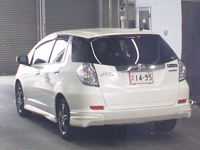 HONDA FIT SHUTTLE