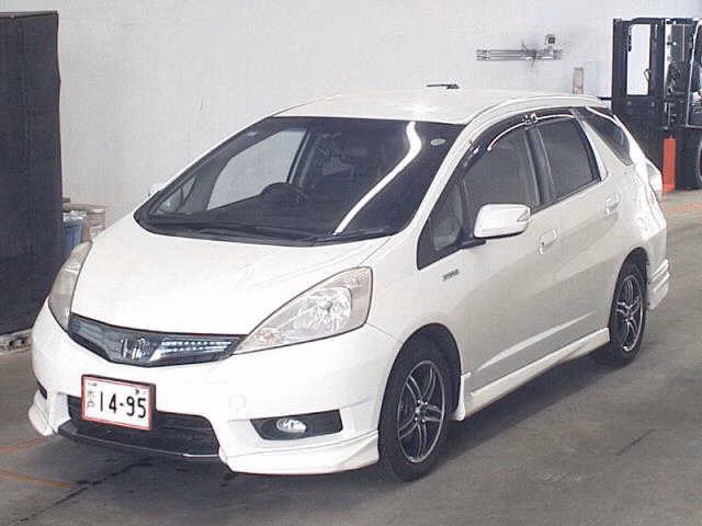 HONDA FIT SHUTTLE