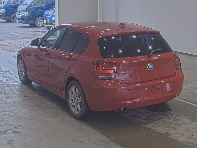 BMW 1-SERIES